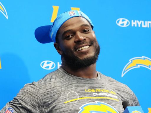 Chargers News: NaVorro Bowman on Linebacker Room, 'There's No Real Weak Point'