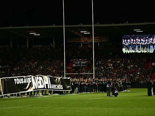 Top 14 : « Une soirée chargée en émotions »… Le Stade Toulousain a rendu hommage à Medhi Narjissi