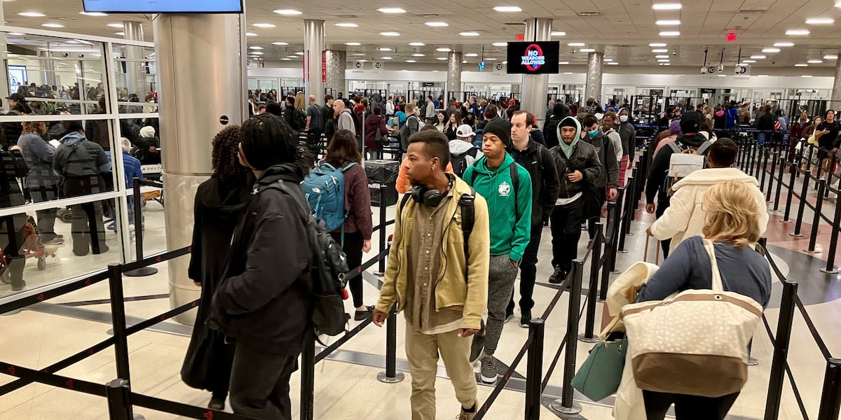 Hartsfield-Jackson Atlanta Airport keeping busy as holiday travelers return