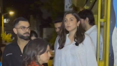 Virat Kohli and Anushka Sharma spotted after dinner with Zaheer Khan-Sagarika Ghatge