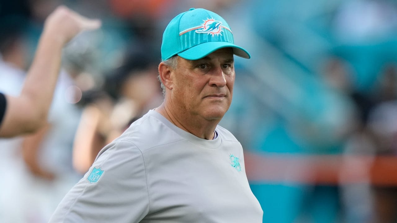 Eagles DC Vic Fangio hopes to end his coaching career in Philadelphia where it started 40 years ago