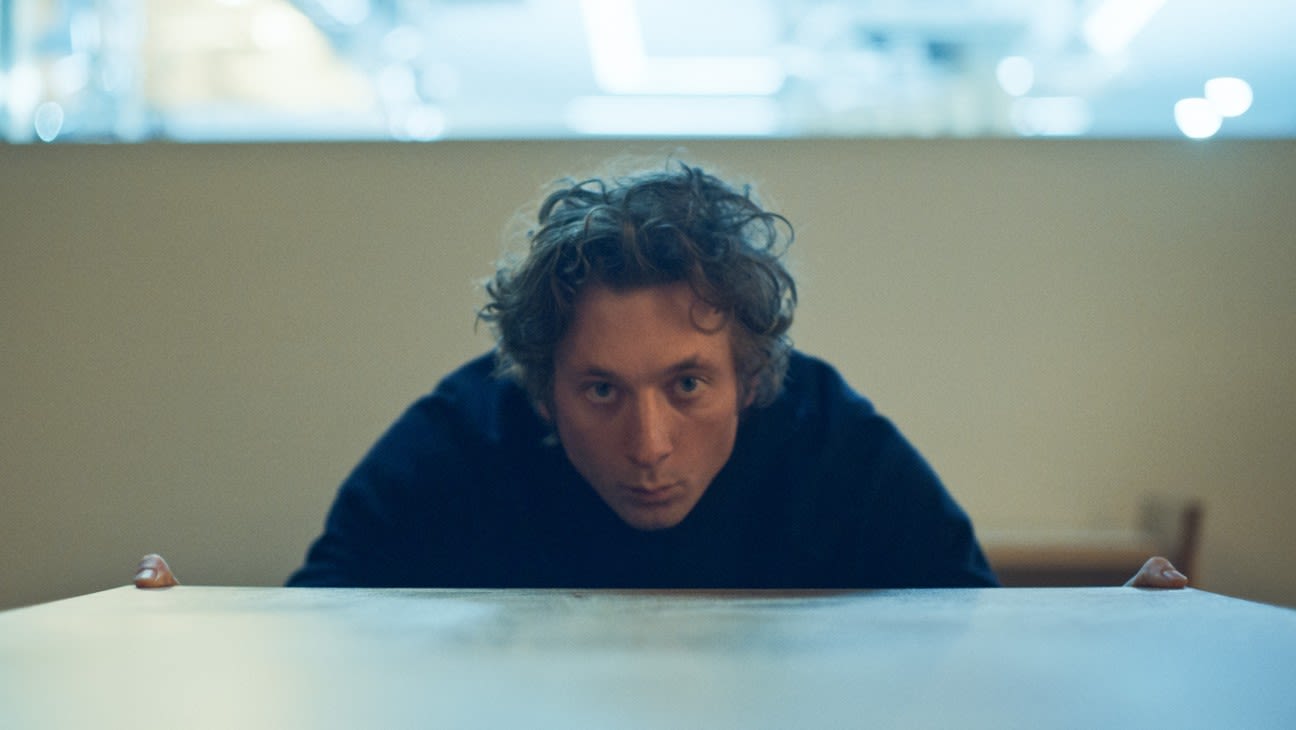 ‘The Bear’ Star Jeremy Allen White Explains Season 3’s Stunning First Episode