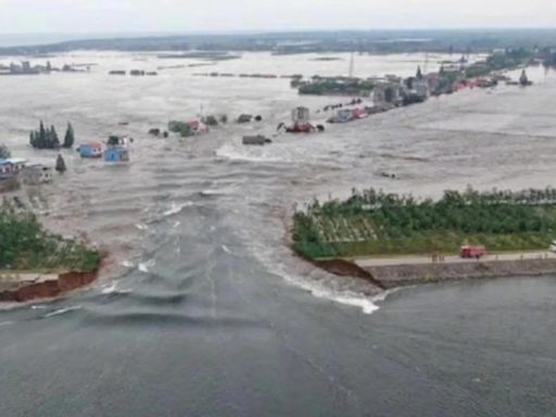 旱澇極端氣候加劇！洞庭湖潰堤 良田房屋淪澤國