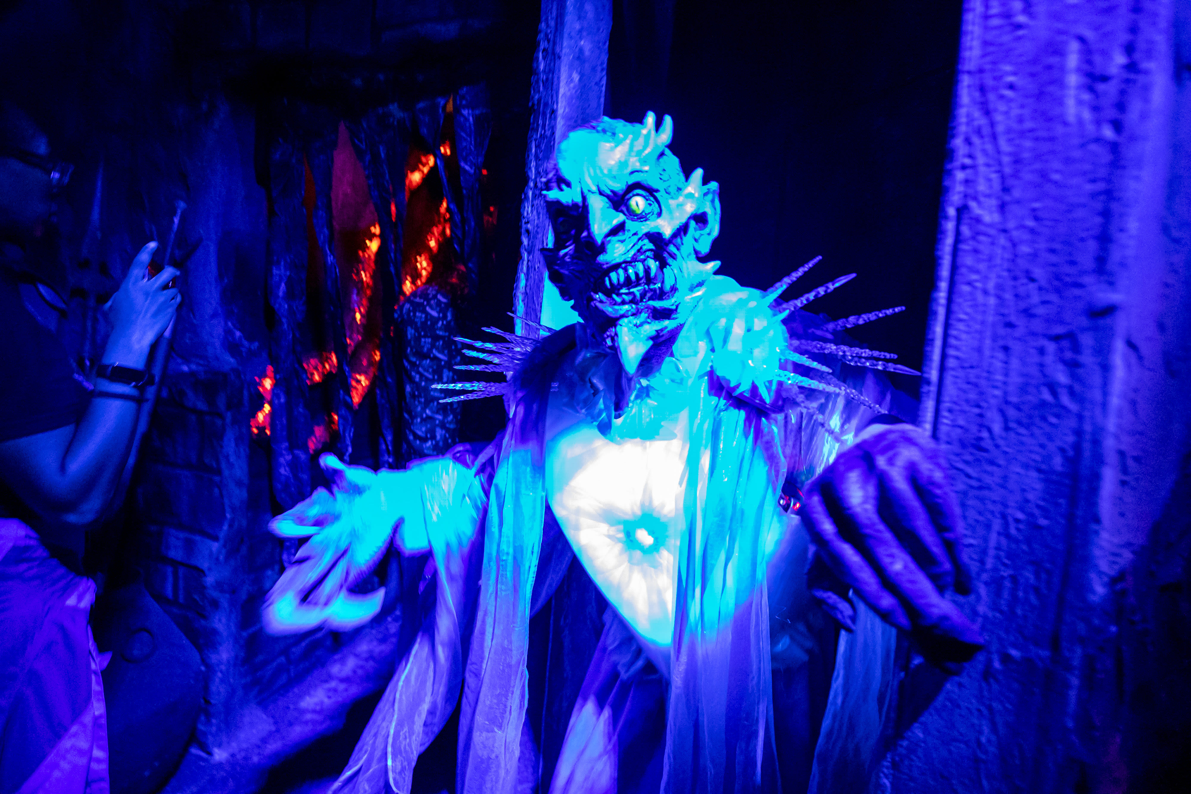 Universal: 4th Horror Nights house has museum setting