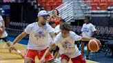 José Alvarado se transporta a su infancia al dar una clínica de baloncesto a niños de comunidades en San Juan: “Una vez estuve en sus zapatos”