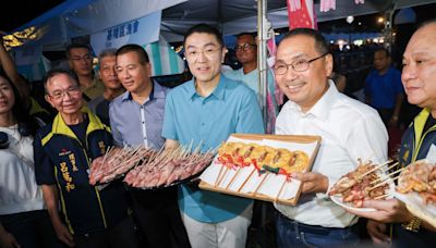 夏天吃海味 侯友宜、謝國樑共邀民眾海港啖美味小卷 | 蕃新聞