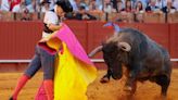 Sevilla: Manuel Escribano, un héroe, Borja, un gran torero