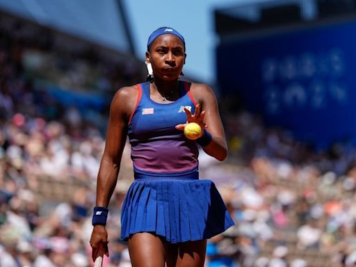 Gauff dominant again, into 3rd round of singles