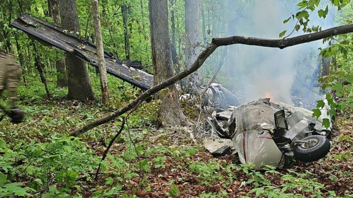 2 killed when a small plane headed to South Carolina crashes in Virginia, police say