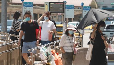 全台都超級熱！12縣市「高溫警戒」飆38度 午後雷雨範圍出爐