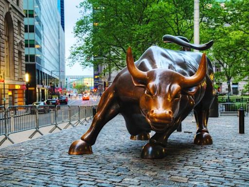 ETFs to Bet on Dow Jones' Longest Winning Streak of 2024