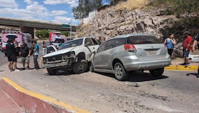 Encontronazo en El Canal deja 8 heridos, uno lo trasladan a hospital