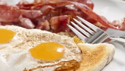 害膽固醇狂飆元凶不是雞蛋！ 「常見陷阱食物」曝：培根、鬆餅都中