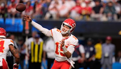 NFL awards update: Patrick Mahomes still favored for NFL MVP, but not by much