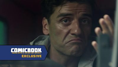 Marvel's Moon Knight Gag Reel: Watch Oscar Isaac Punch Himself in the Face (Exclusive)