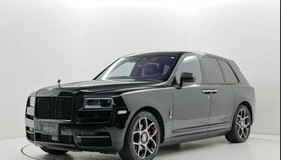 2021年勞斯萊斯 Cullinan Black Badge紀念車 當年售價2268+350萬 暫定價2240萬 哩程數16000 目前台灣總代理2021年式只有1台，在2手車訊官網也買得到1台