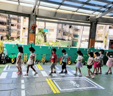 大園警前進幼兒園宣導 趣味闖關強化學童交安觀念 | 蕃新聞