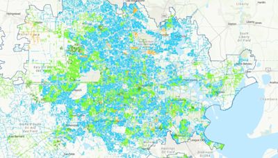 Houston power outages: 1 million-plus without electricity as CenterPoint promises restoration times | Houston Public Media