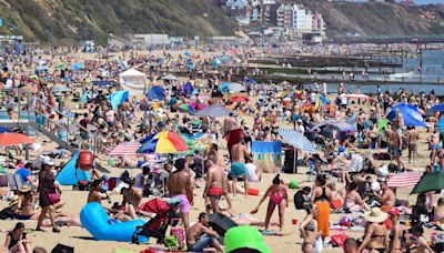 UK weather maps turn yellow as 8-day 'mini-heatwave' finally warms up Britain