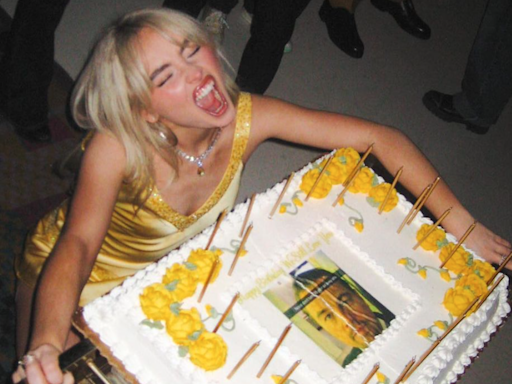 25歲生日跟李奧納多有什麼關係 莎賓娜卡本特蛋糕成了網路迷因 - 鏡週刊 Mirror Media