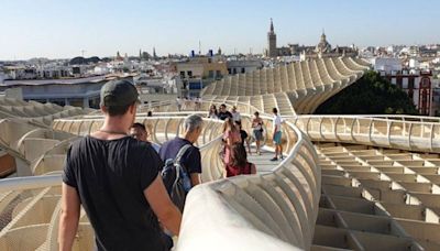 Los turistas extranjeros gastaron en Andalucía entre enero y marzo un 40% más que en 2023