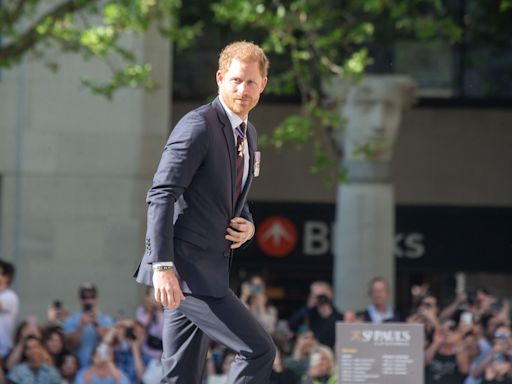 El príncipe Harry y el rey Carlos III escenifican un nuevo desencuentro en Londres
