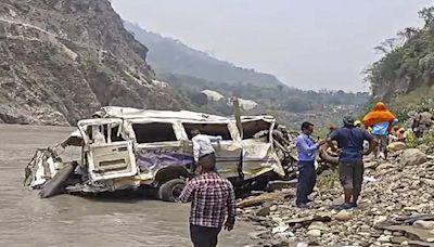 Uttarakhand tempo traveller accident: Death toll rises to 14; CM Dhami reviews situation