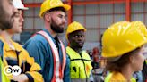 Germany debates tak breaks for skilled foreign workers – DW – 07/09/2024