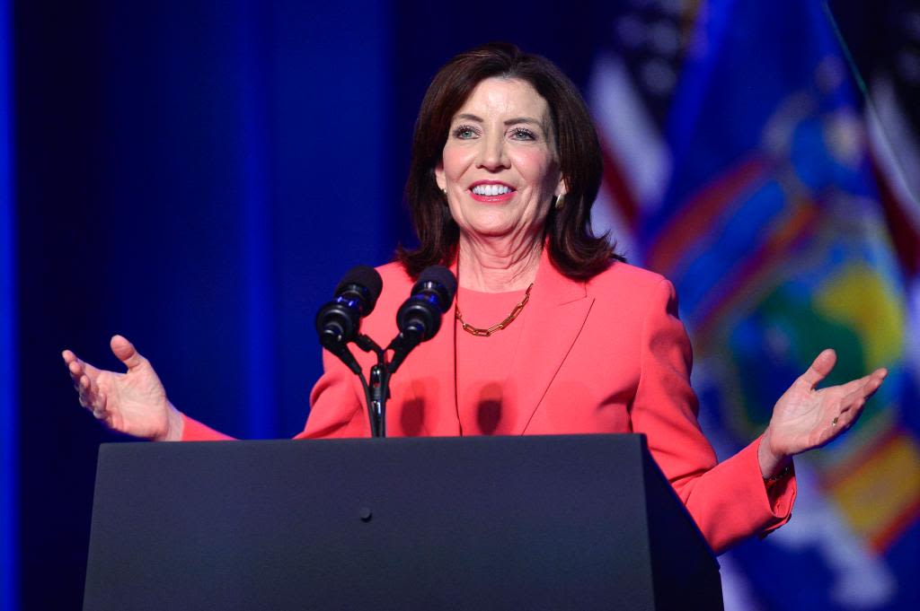 NY Gov. Kathy Hochul flying to Italy, Ireland on taxpayer dime for climate, business events