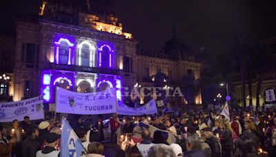 Paritarias: docentes se manifestaron en plaza Independencia y el Gobierno prepara una mejor oferta