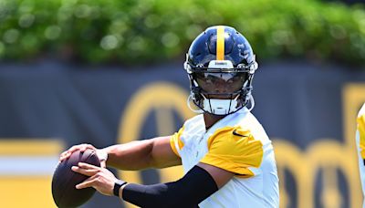 Late hit on Justin Fields causes fight to break out at Steelers training camp