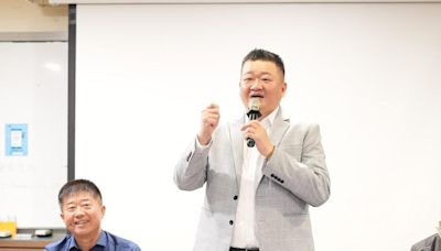 綠首場培社群培訓！找四叉貓任講師 盼提升「網路選戰力」