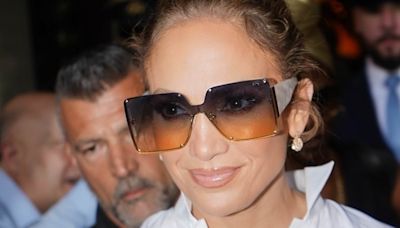 Jennifer Lopez hides her wedding finger AGAIN amid divorce rumours