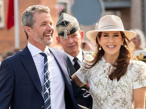 El gran recibimiento de Federico y Mary de Dinamarca en el castillo de Grasten, donde viven su primer verano como reyes