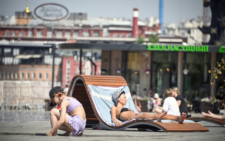 Moscow hit by heat not seen in over a century