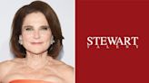 Tovah Feldshuh Signs With Stewart Talent