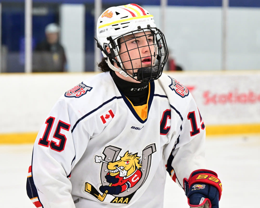 Logan Hawery signs OHL Scholarship and Development Contract with London