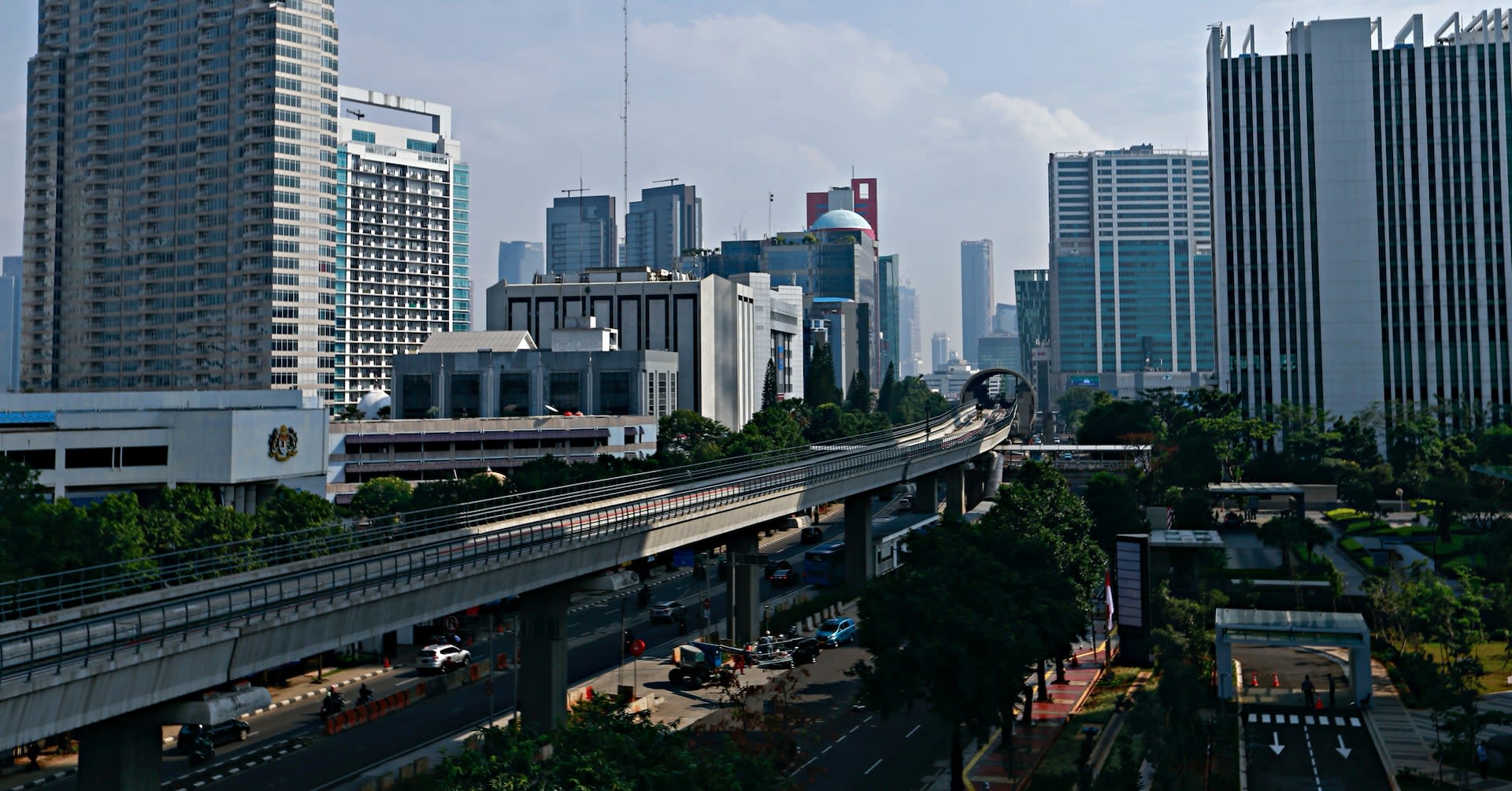 Indonesia's Q1 GDP growth beats forecasts, at highest in 3 qtrs