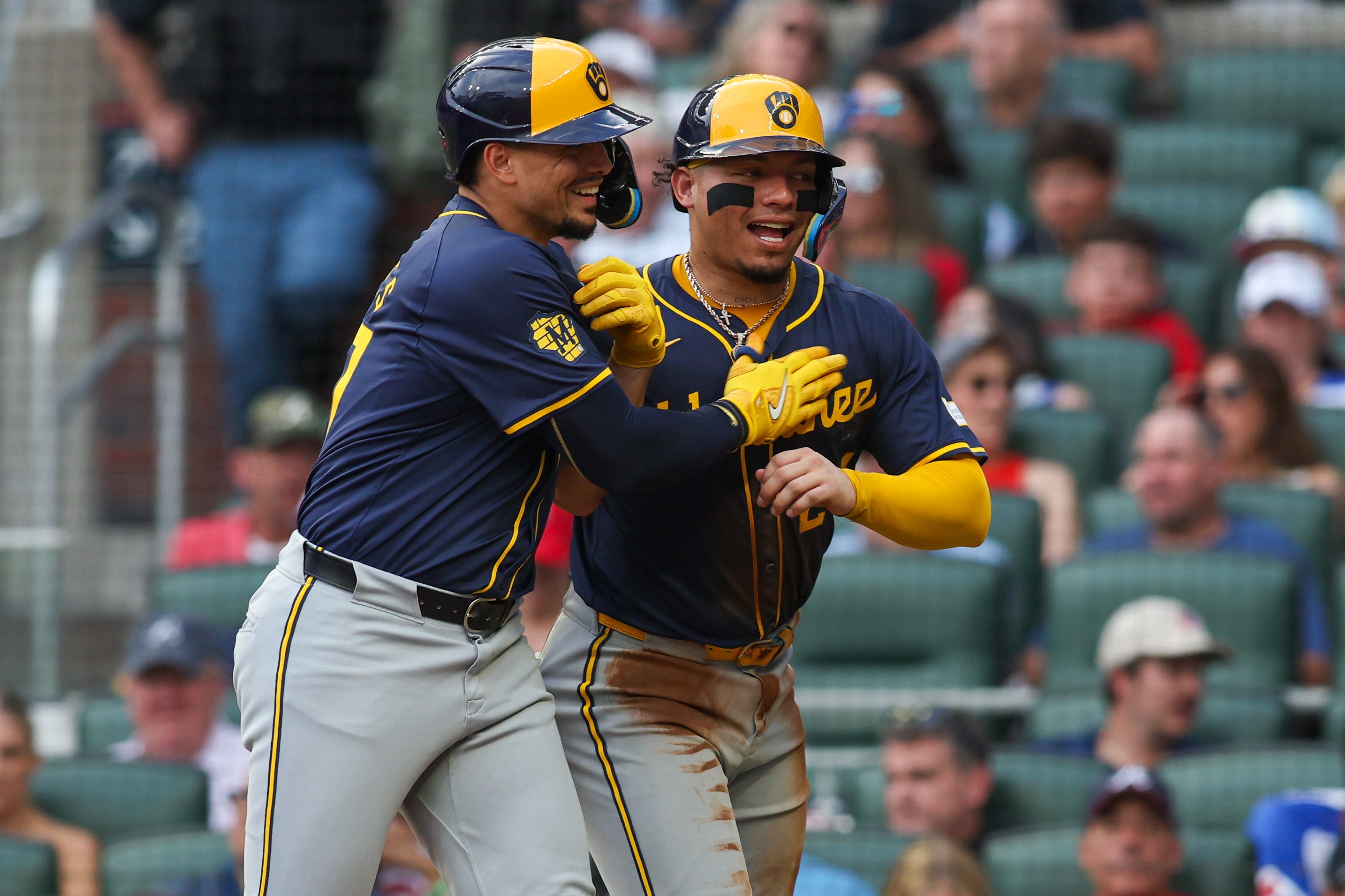 Brewers 10, Braves 0: Everything goes right in blowout