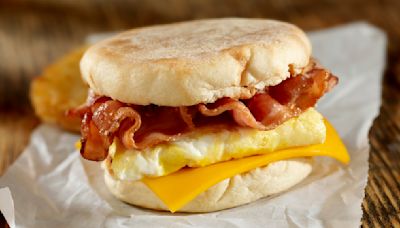 7 Breakfast Foods You Should Never Order From Fast Food Chains & What To Order Instead