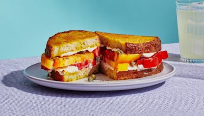 Juicy Tomato Sandwich and More Recipes We Made This Week