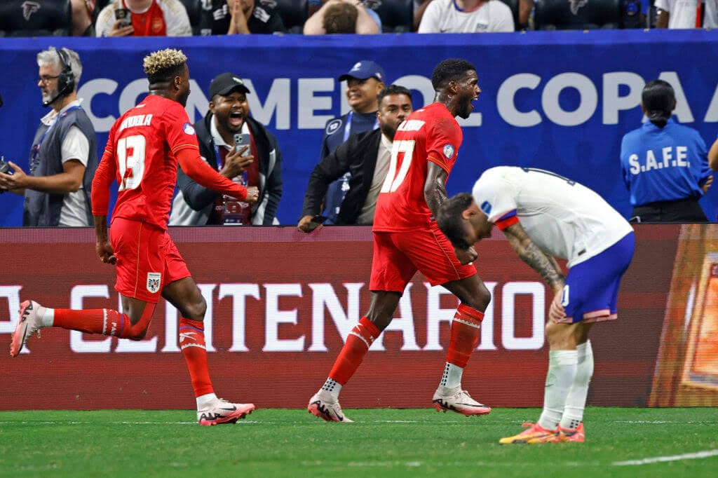 USMNT 1-2 Panama: 10-man U.S.'s Copa America hopes in the balance