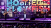 Hootie and the Blowfish are heading out on tour