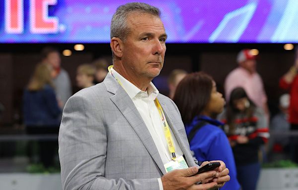 Legendary college football coach Urban Meyer likens NIL to 'cheating': 'That's not what the intent is'