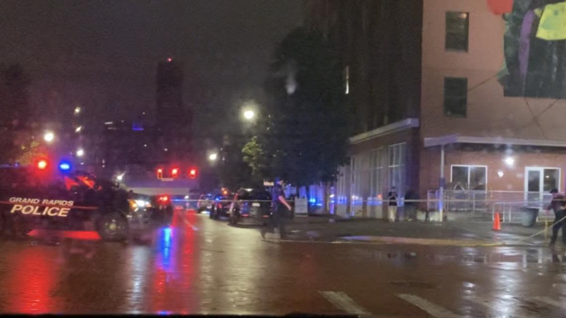 3 shot, 2 killed near popular Grand Rapids entertainment area
