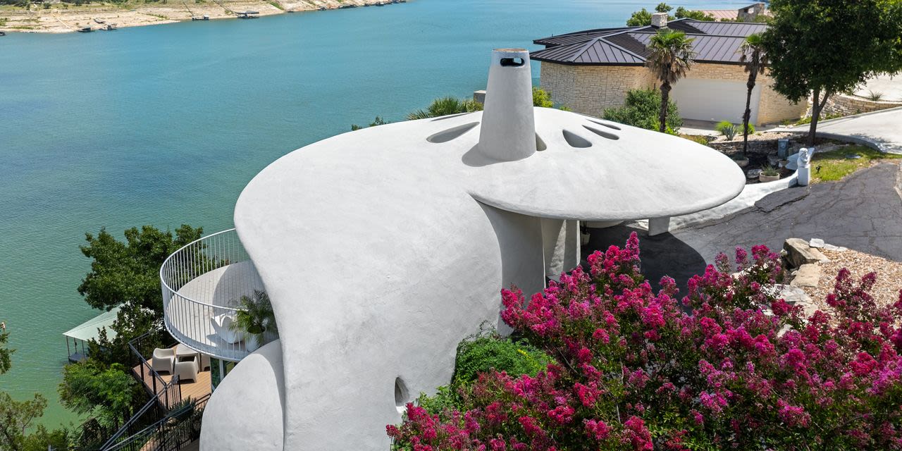 The Sand Dollar House Outside of Austin Lists for $1.99 Million