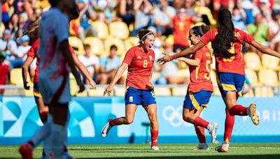 (Pre) El fútbol femenino y los 'RedSticks' buscan medalla en el estreno del potente equipo de piragüismo