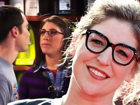 Mayim Bialik Refused To Turn Down A Classic TBBT Scene That Could Have Jeopardized Her Health