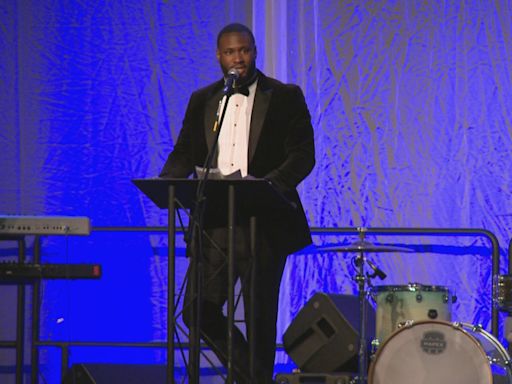 Bills RB Latavius Murray hosts second annual Jon Diaz Community Center Gala in Syracuse