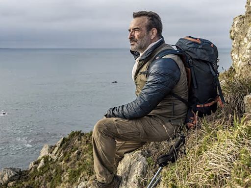 Jean Dujardin realiza una escalada de vértigo en este clip exclusivo de 'Mi camino interior'